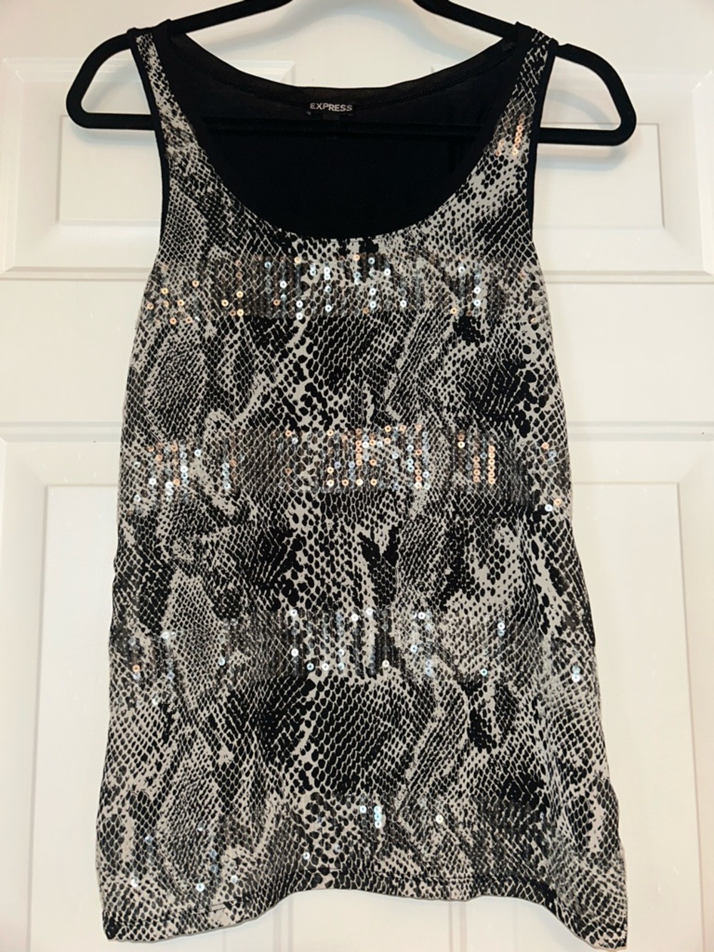 Express Sequin Snakeskin Tank Top Black White Glam Sleeveless Casual Lagenlook